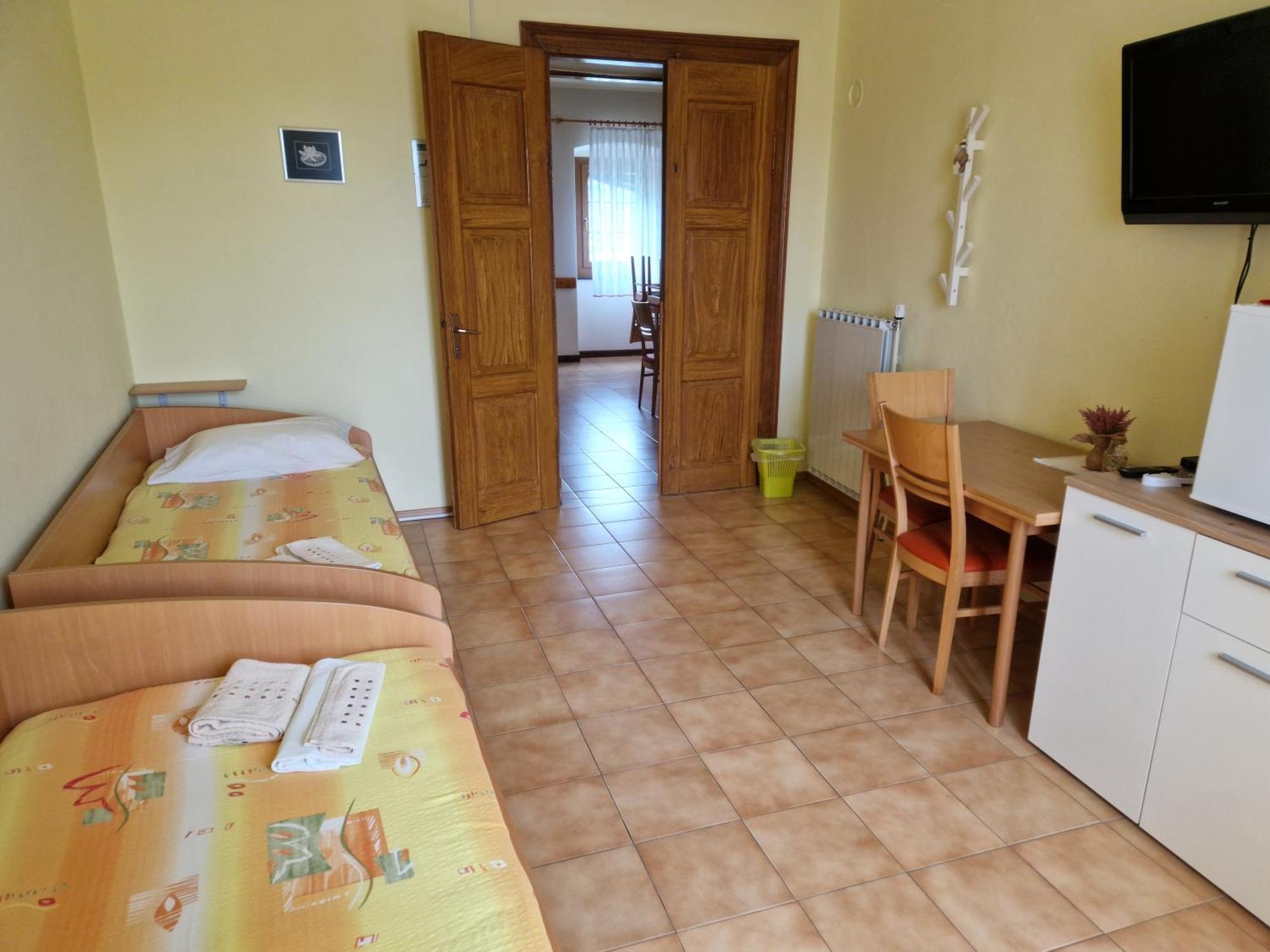 Apartma In Soba Vipavski Kriz Айдовшчина Номер фото