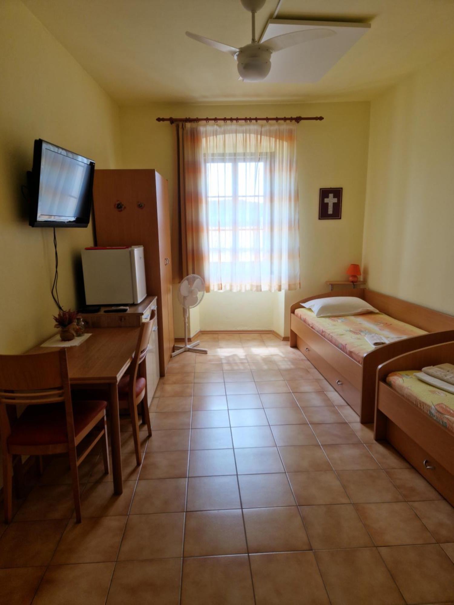Apartma In Soba Vipavski Kriz Айдовшчина Номер фото